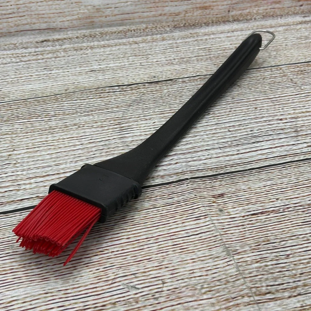 Pampered Chef Silicone Basting Brush Black Red Heat Resistant 11.5 Inch‎ 1755